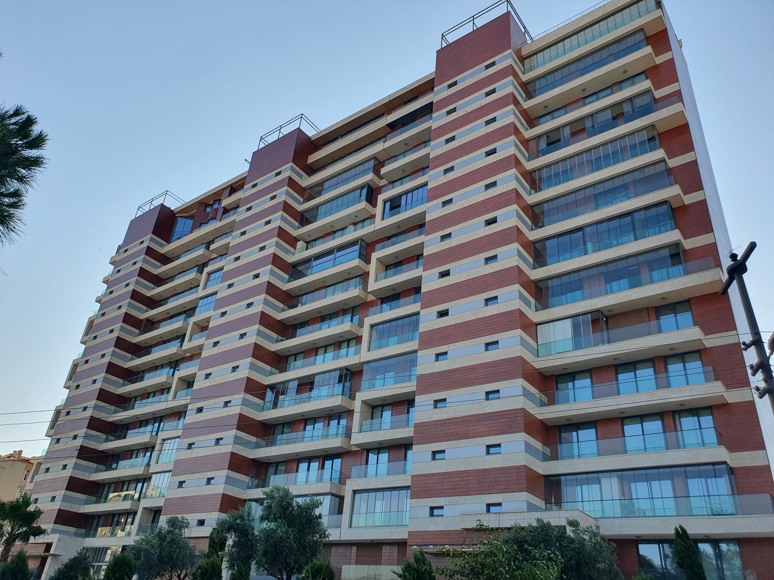 20240719_181915 ege suits sitesi bornova